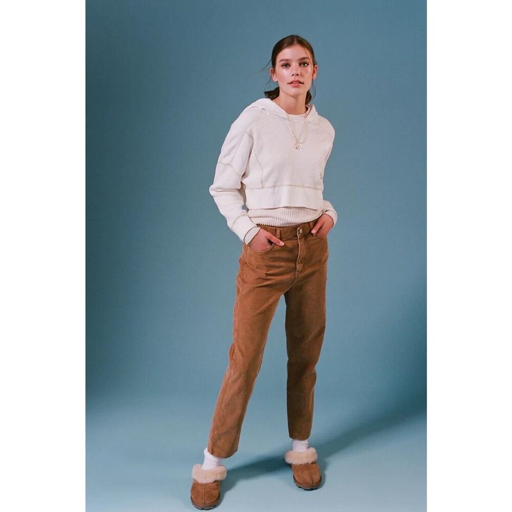 Women’s Sz 25 UO Peach BDG Corduroy High-Waisted Slim Straight Pant